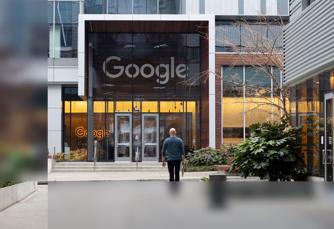 Ansicht des Google-Standorts in Seattle; soll die verbesserte Effizienz und Sicherheit durch integrierte Zero-Trust-Sicherheit mit Zscaler veranschaulichen.